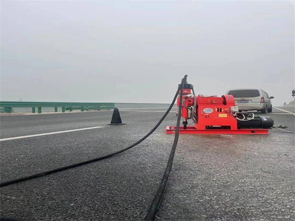 定西马路路基路面开裂下沉注浆加固灌浆